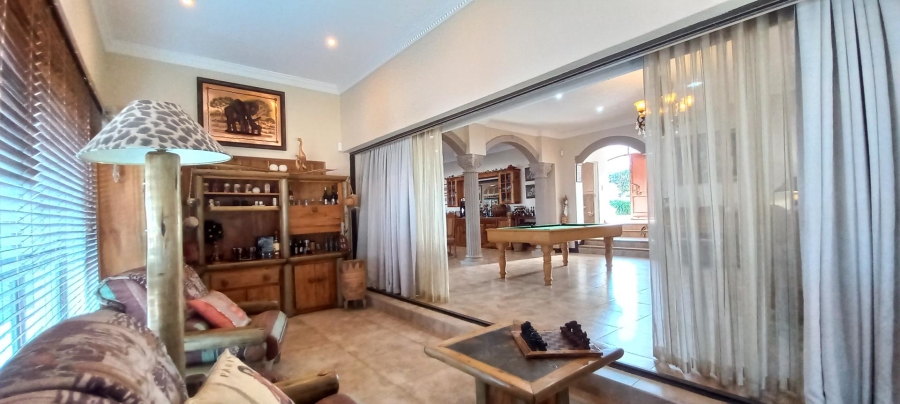 4 Bedroom Property for Sale in Hartenbos Heuwels Western Cape